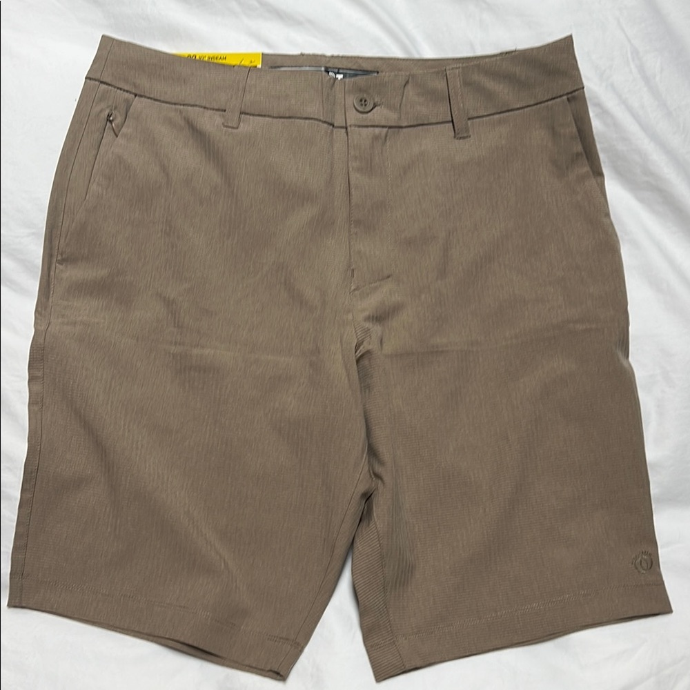 Men's Hang Ten - Tan Shorts - size 32